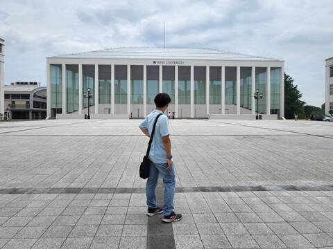 有名大学のオンラインレッスン講師